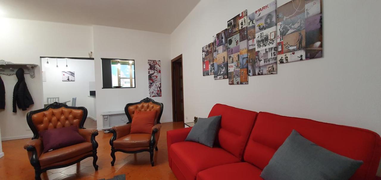 Appartamento 2 Bed Flat Centre & Stadio Free Parking Terni Esterno foto